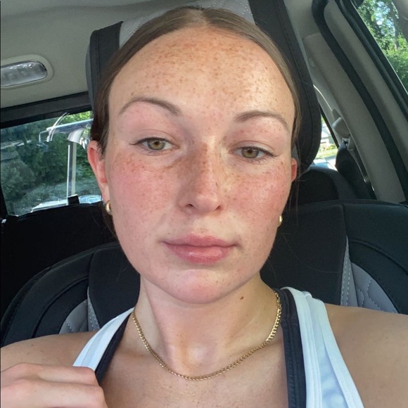 Meet your Posher, Madison - Picture 1 of 1